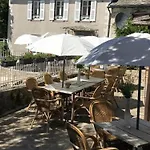 Mobil-home Spacieux Avec Terrasse - 6 Personnes - Api-1-52-718 * Argences-en-Aubrac