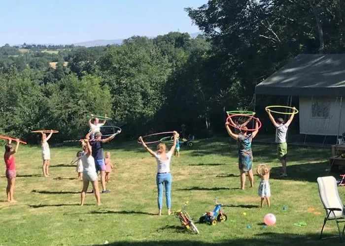 Kemping Mobil-home Spacieux Avec Terrasse - 6 Personnes - Api-1-52-718 Argences-en-Aubrac